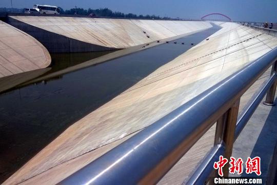 南水北调中线总干渠全线开始充水试验（图）